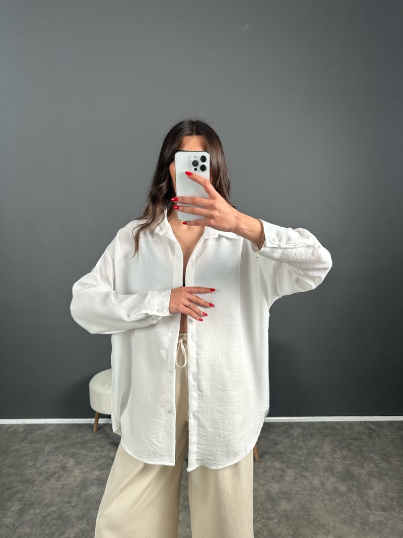 Daria Beyaz Keten Oversize Gömlek 