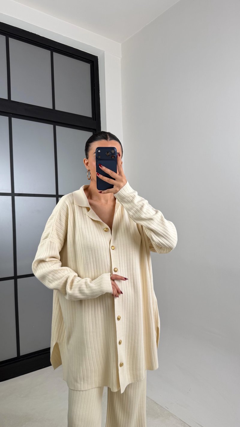 Ekru Polo Yaka Düğmeli Hırka Beli Lastikli Pantolon Triko Takım GAUS-00712