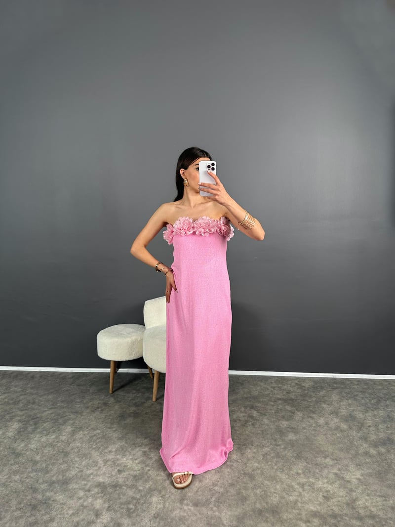 Look Pembe Gül Detaylı Straplez Astarlı Elbise