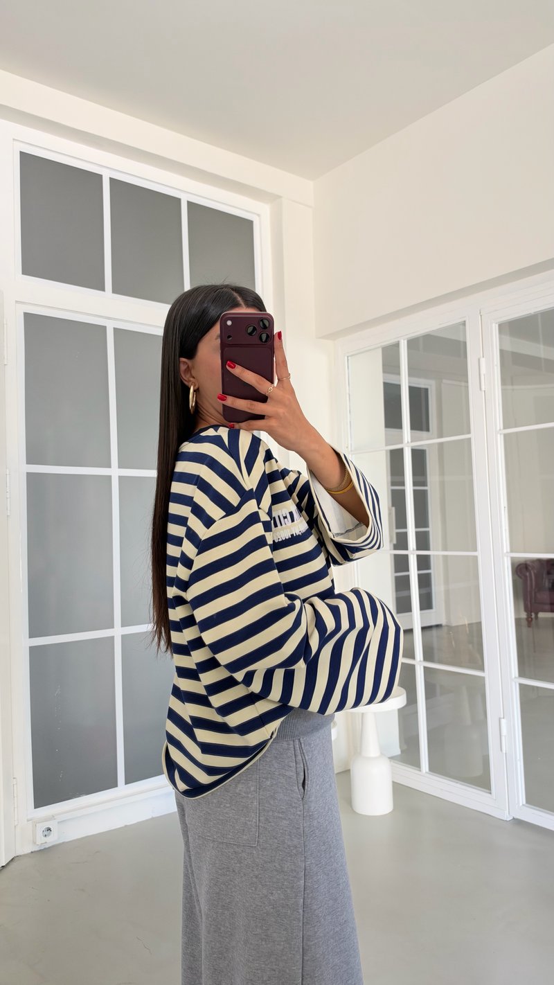 Lacivert Şeritli Baskılı Sweatshirt GAUS-02121 GAUS-02259