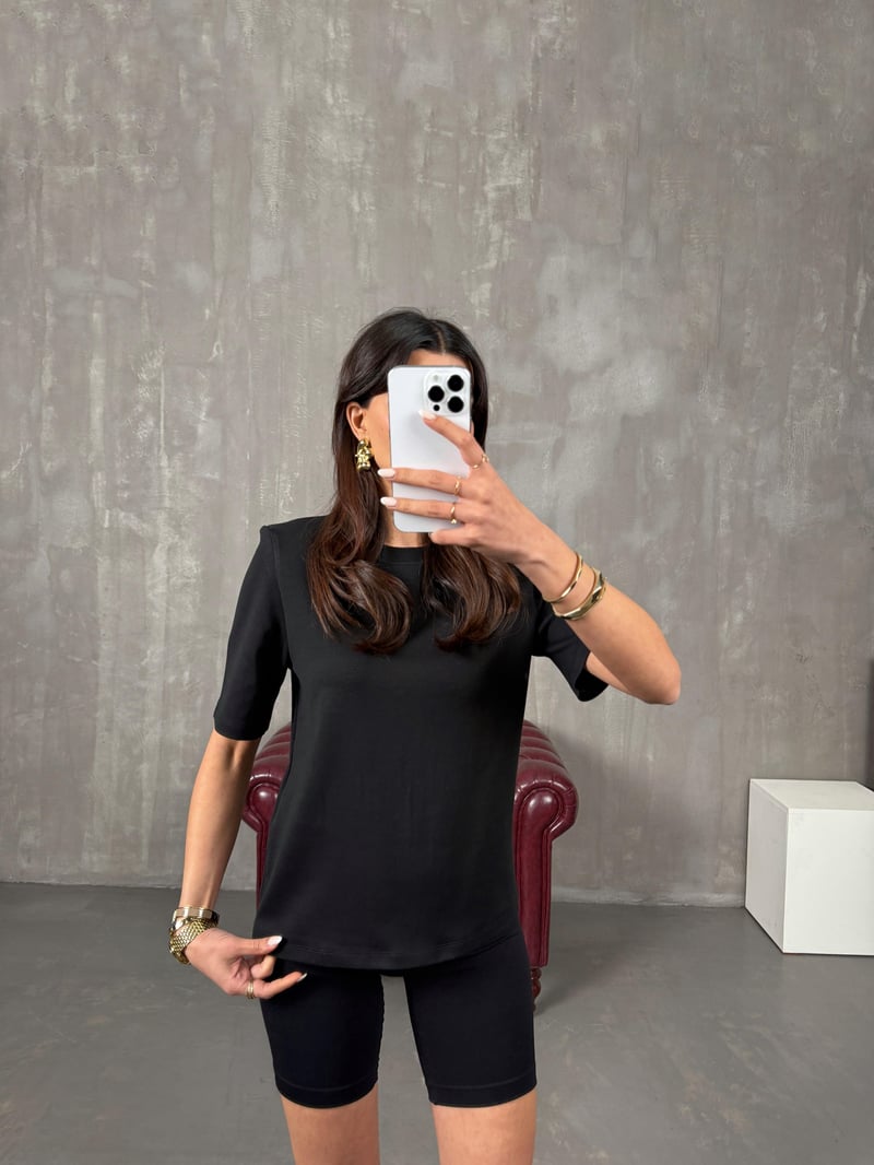 Marji Siyah Vatkalı Bisiklet Yaka Basic Tshirt