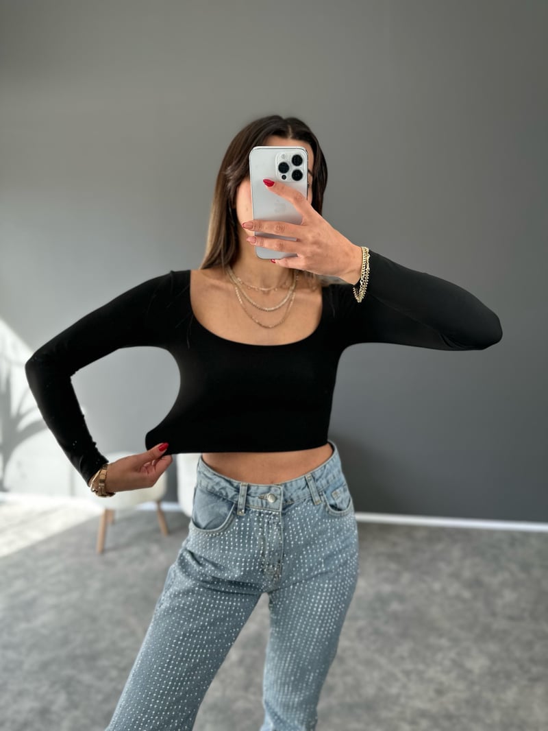 Rue Siyah Basic Crop 