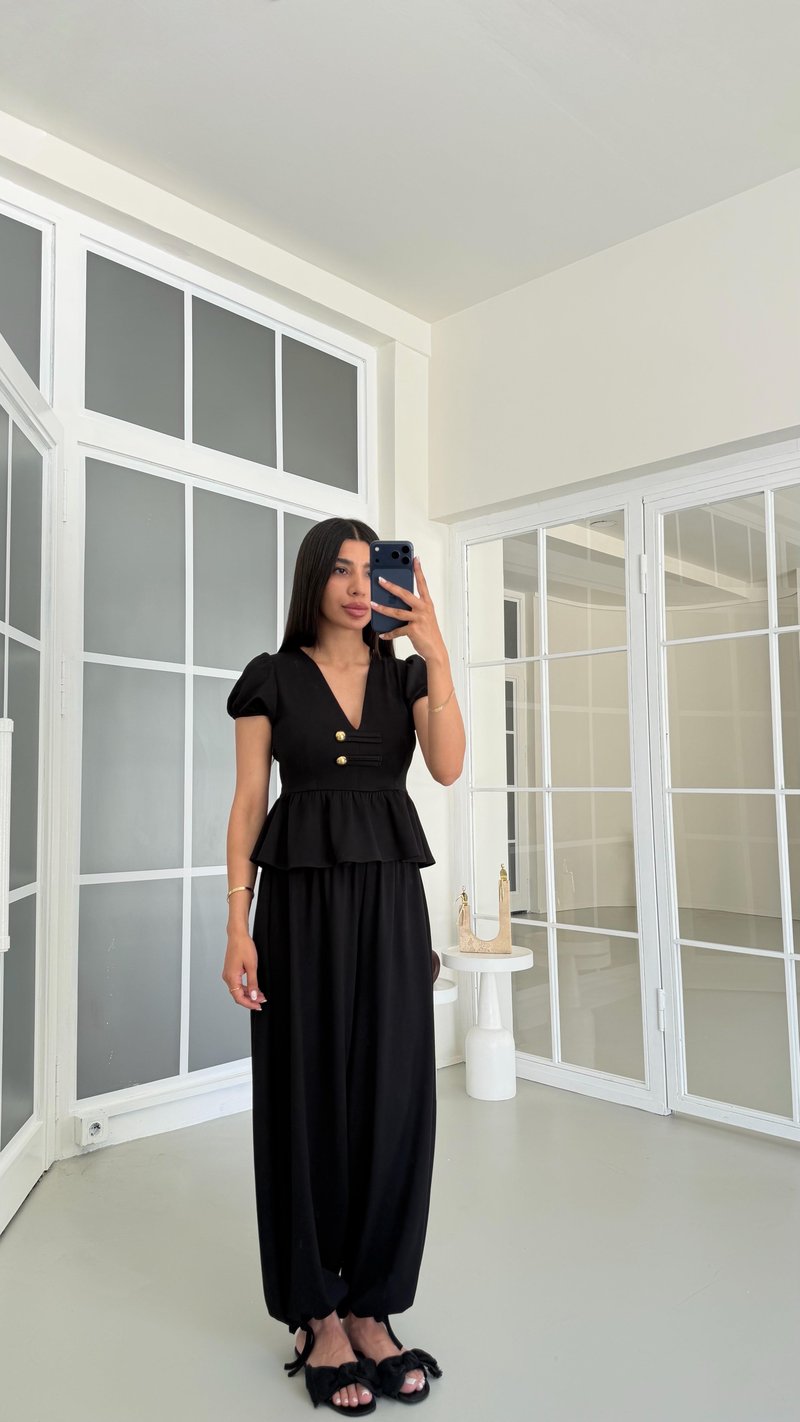 Siyah Gold Düğme Detaylı Peplum Bluz Beli Lastikli Şalvar Pantolon İkili Modal Takım GAUS-01673