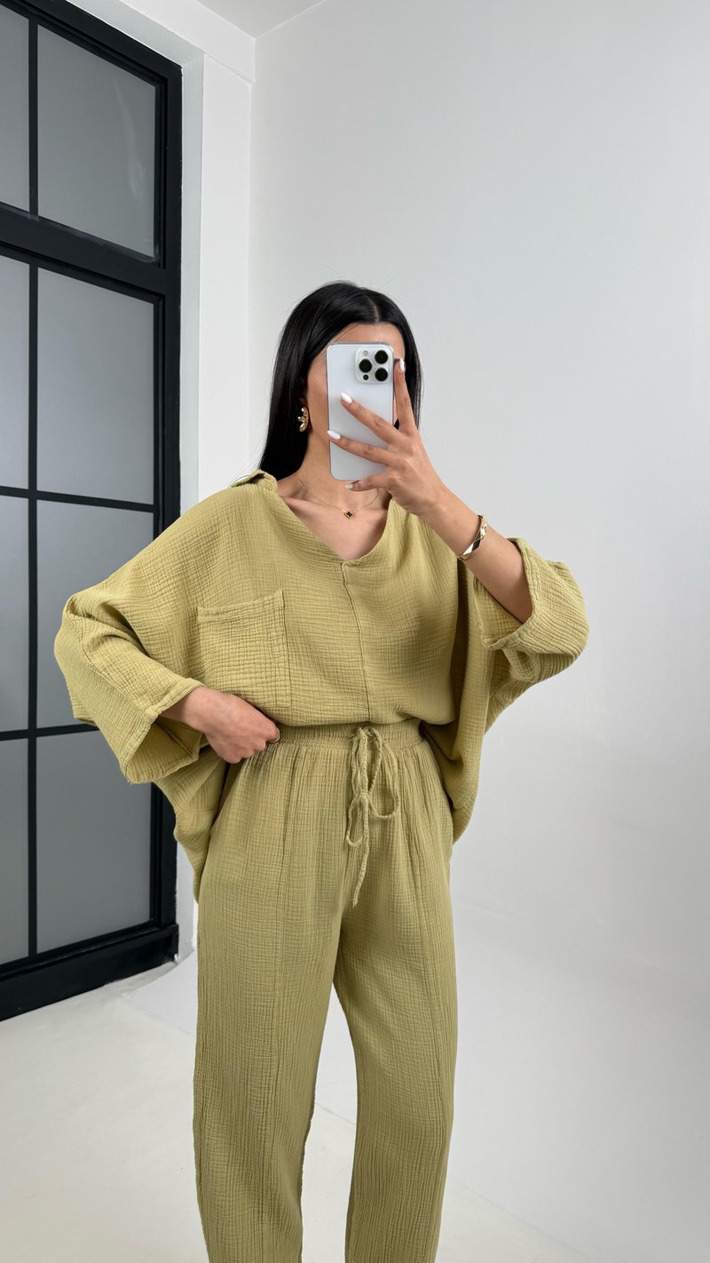 Haki V Yaka Cepli Gömlek Beli Lastikli Pantolon İkili Müslin Takım MSLN01 Gaus00373