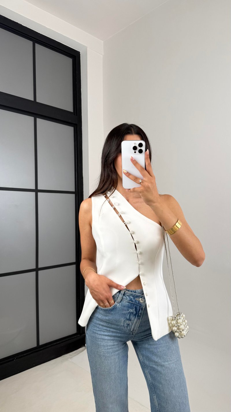 Beyaz Düğmeli Asimetrik Yaka Astarlı Yelek Gaus00649