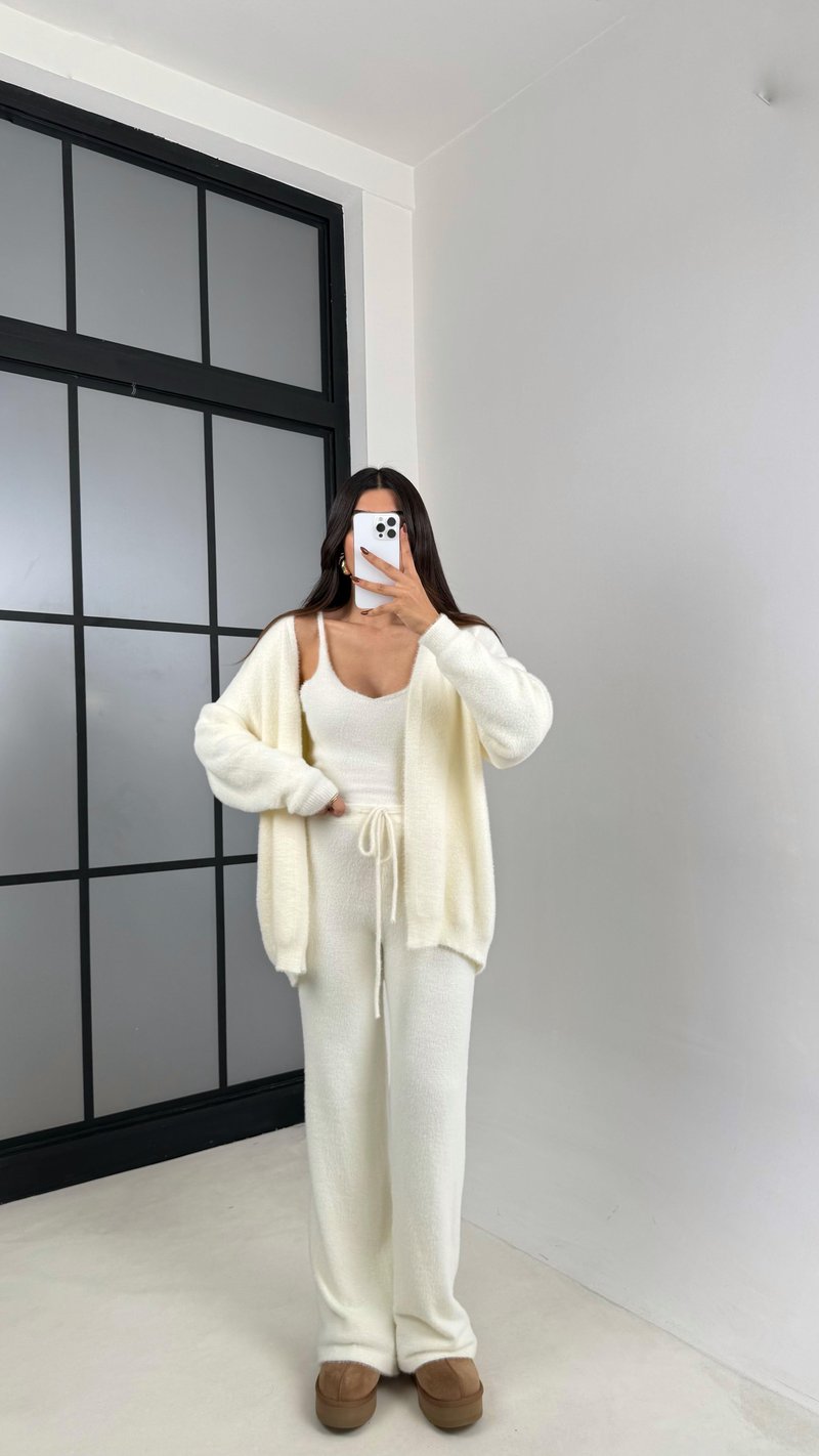 Ekru 3lü Peluş Tüylü Takım GAUS-00441