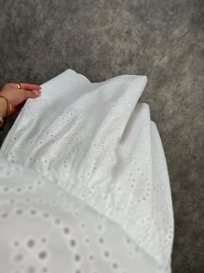 Lone Beyaz Askılı Fistolu Bluz Beli Lastikli Etek Astarlı İkili Takım