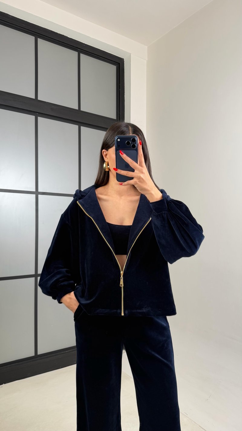 Lacivert Kapüşonlu Hırka Crop Beli Lastikli Pantolon 3lü Kadife Takım GAUS-00875
