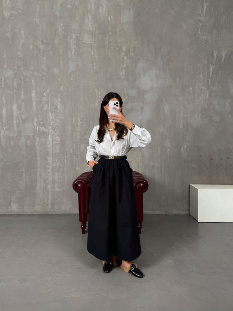 Greys Black Poplin Skirt