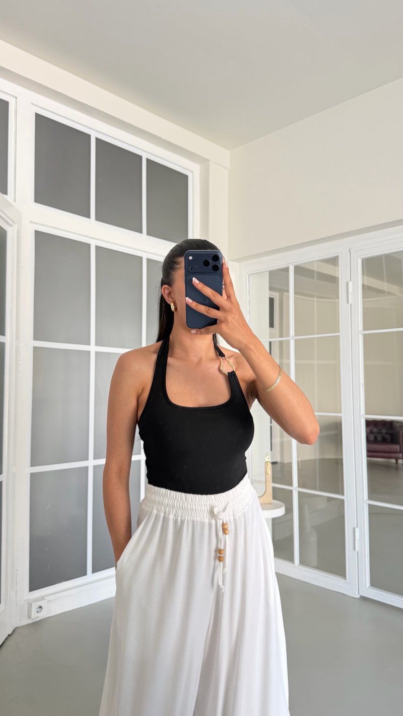 Siyah Halter Yaka Gold Toka Detaylı Bluz GAUS-01714