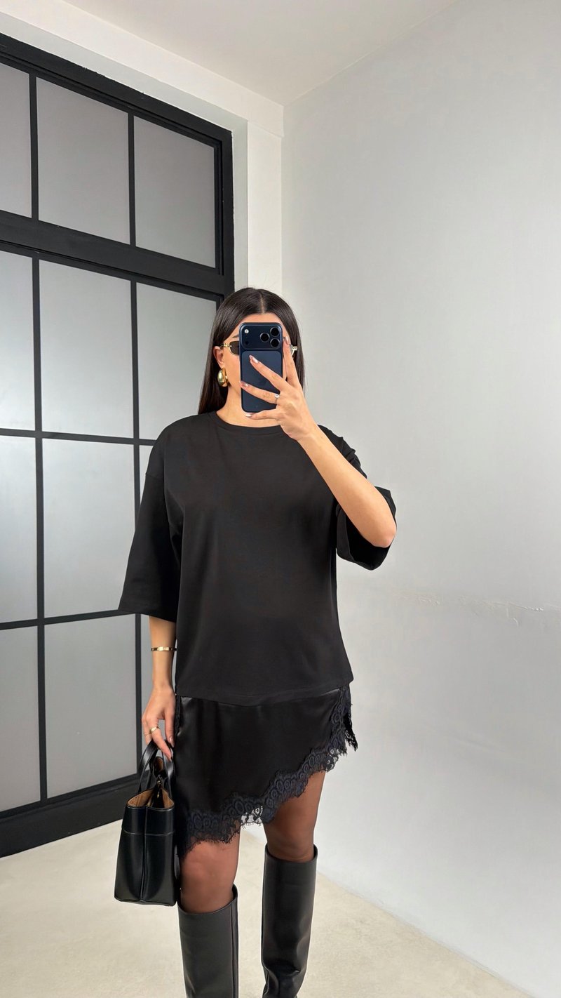 Siyah Dantel Detaylı Tshirt GAUS-01138