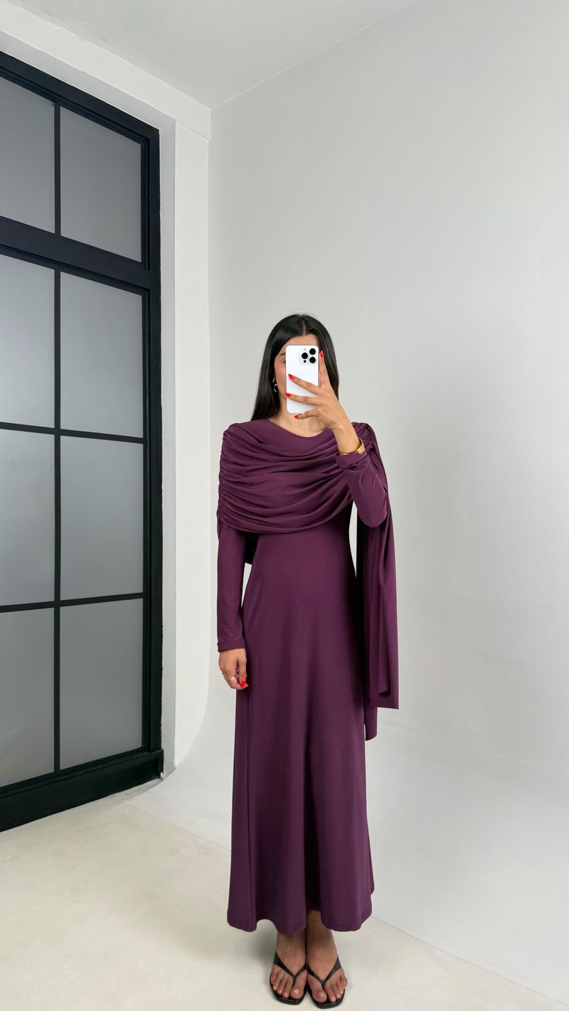 Mürdüm Pelerin Detaylı Sandy Kumaş Tasarım Elbise Gaus00692