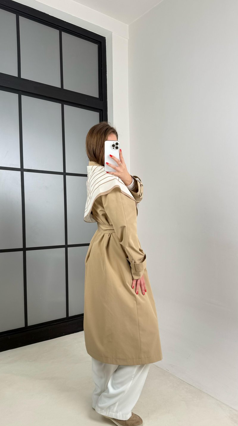 Camel Fular Detaylı Kuşaklı Tasarım Trençkot GAUS-00515