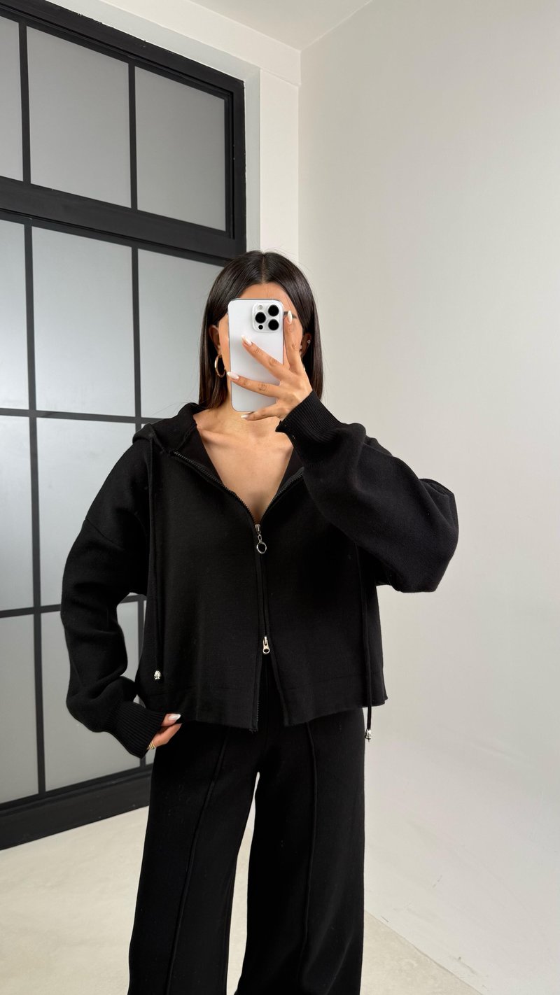 Siyah Kapüşonlu Hırka Beli Lastikli Pantolon İkili Triko Takım GAUS-00564