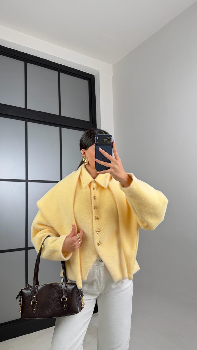 Sarı Fiyonk Düğmeli Astarlı Şal Detaylı Kaşe Ceket GAUS-00885