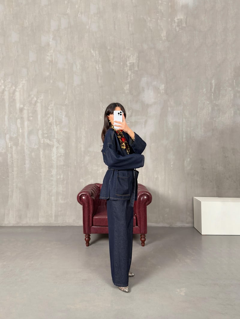 Adela Koyu Mavi  Kuşak Bağlamalı Premium Tasarım Denim Takım