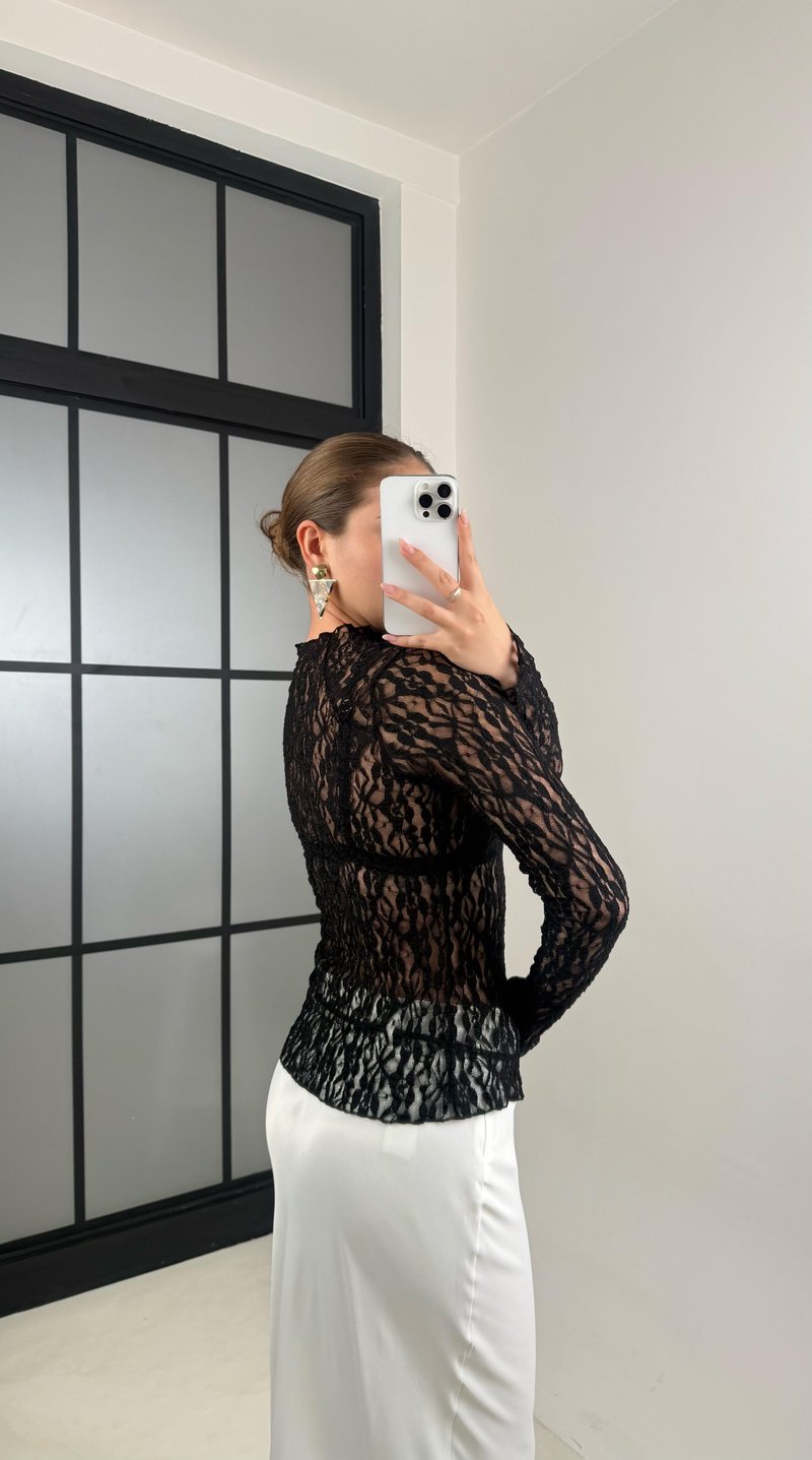 Siyah Dantelli Transparan Uzun Kol Bluz GAUS-00510