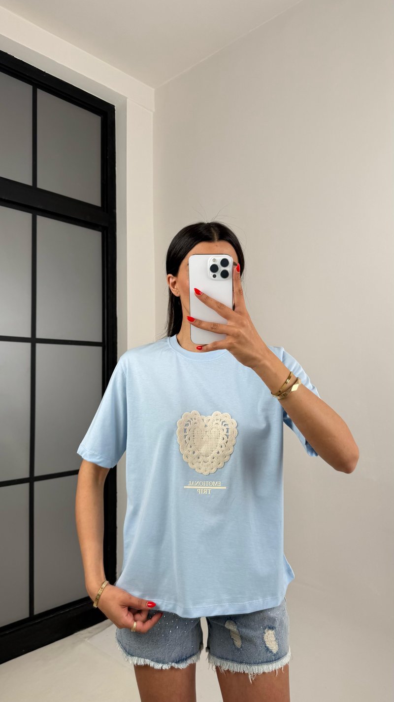Mavi Kalp Nakışlı Tshirt Gaus00505