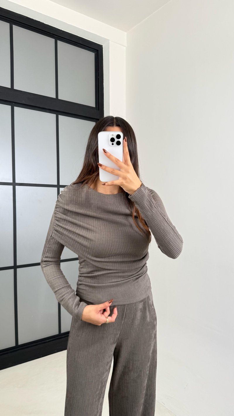 Vizon Yaka Detaylı Bluz Beli Lastikli Pantolon Gofre Kumaş Takım GAUS-00229