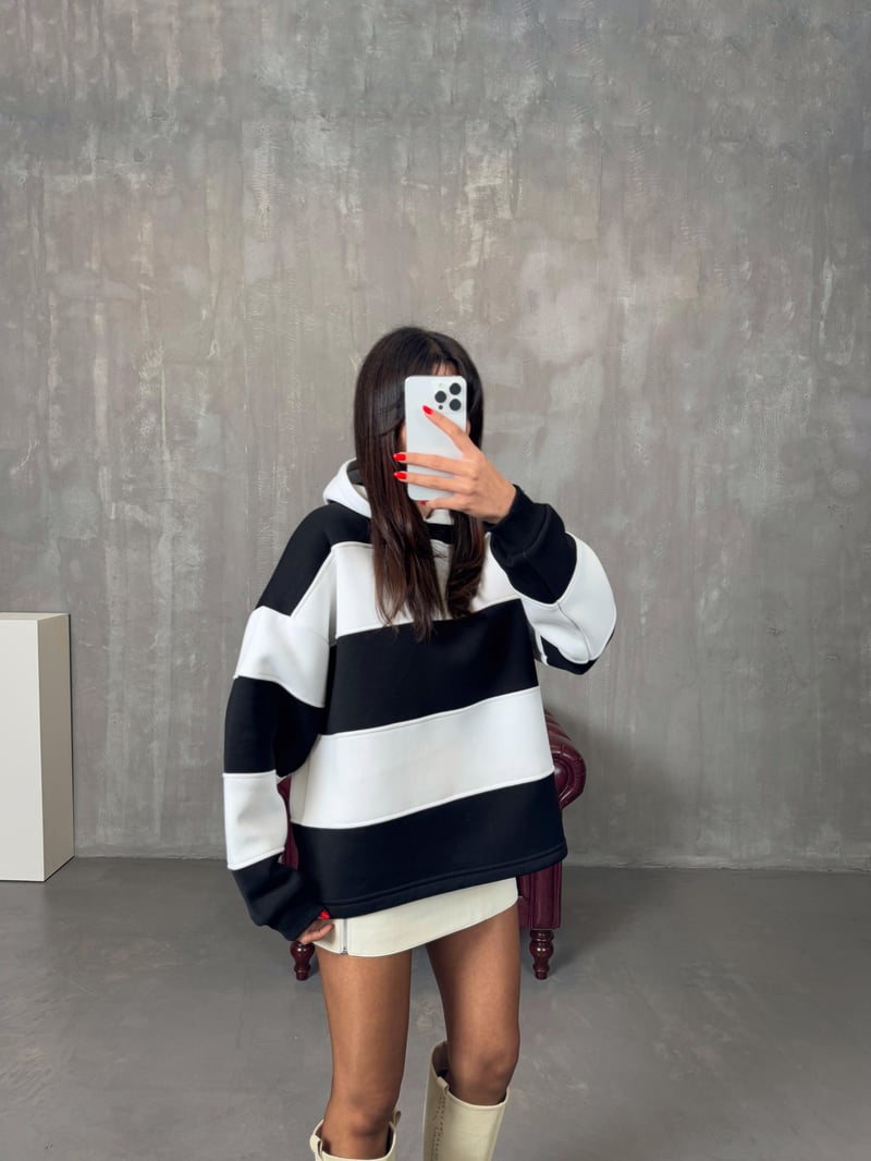 Nicol Siyah Beyaz Çizgili ZR Model Sweatshirt