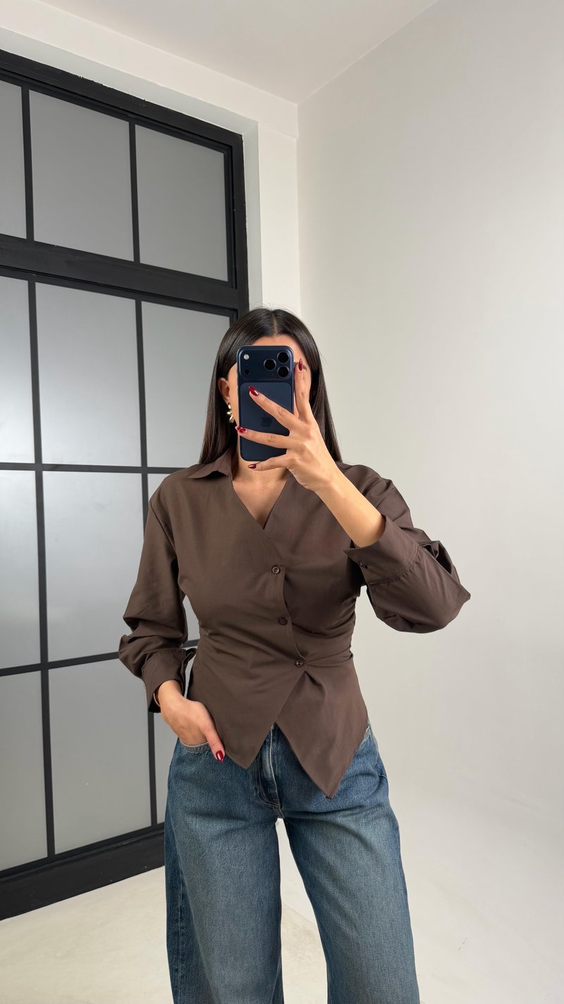 Acı Kahve Asimetrik Kesim Poplin Gömlek GAUS-00623