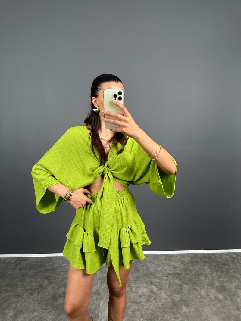 Tini Fıstık Yeşili Şort Etek Bluz İkili Takım