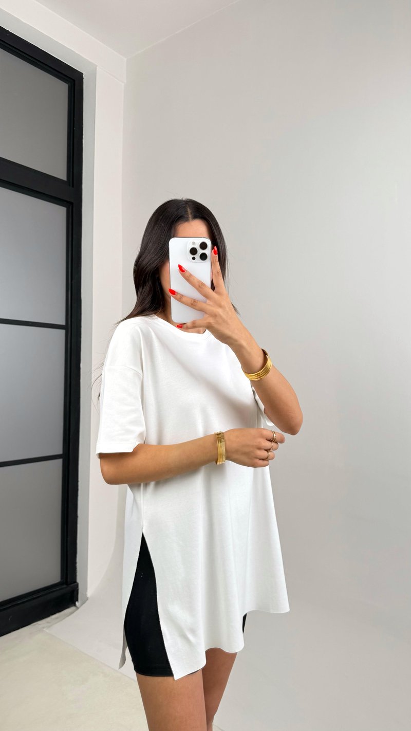 Beyaz Yan Yırtmaç Detaylı Basic Tshirt Gaus-0037