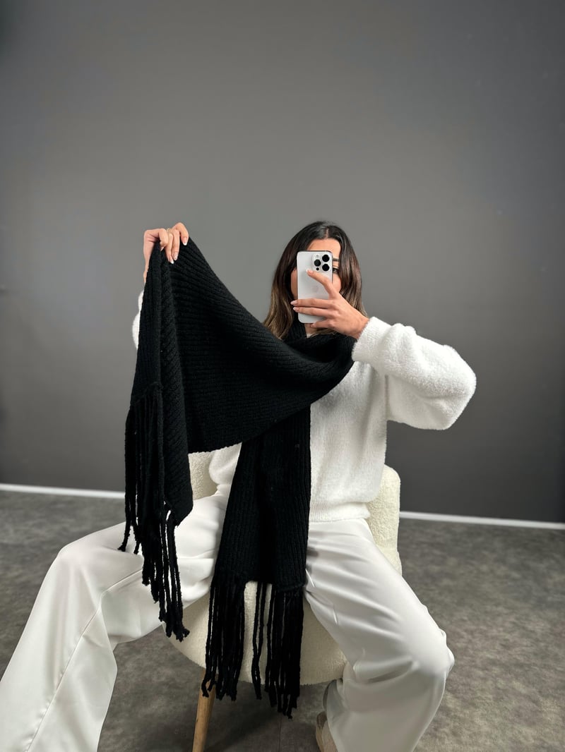 Siyah Pinterest Saçaklı Atkı