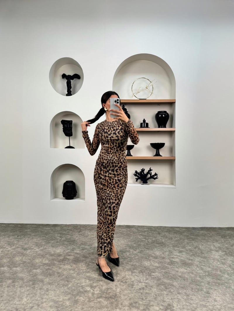 LC Leopar Detaylı Yırtmaçlı Elbise