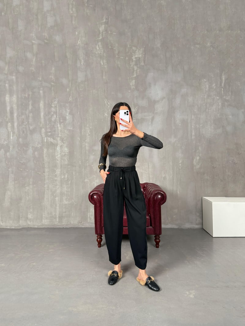 Dona Siyah İthal Kumaş Beli Lastikli Jogger Pantolon