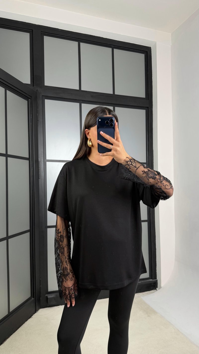 Siyah Kol Dantel Detaylı Modal Kumaş Basic Tshirt gaus-01209