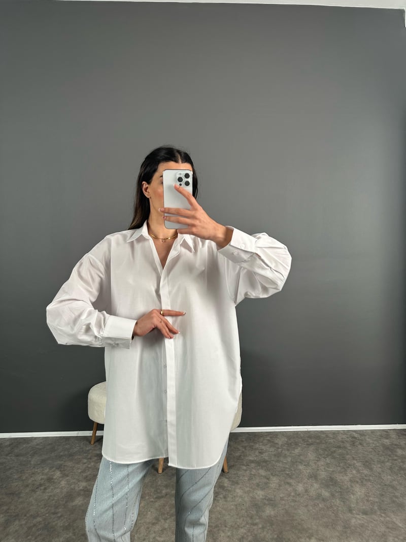 Min Beyaz Oversize Gizli Düğmeli Gömlek