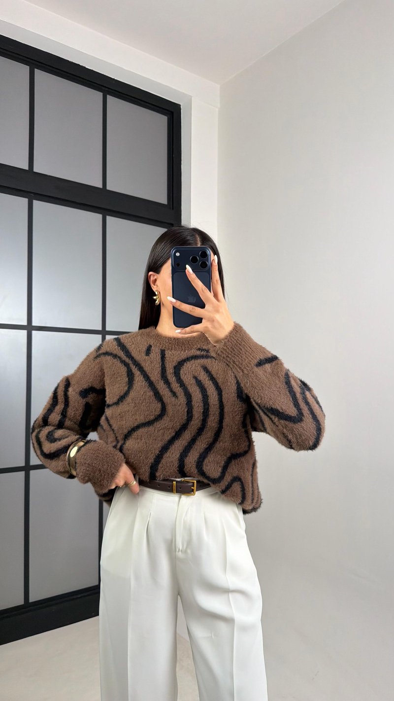 Kahve Desenli Yumuşak Dokulu Tasarım Kazak GAUS-00655