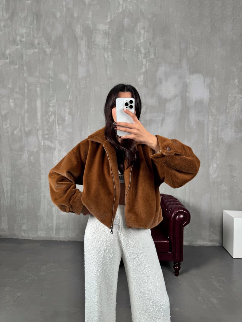 Care Kahve Cepli Astarlı Peluş Ceket