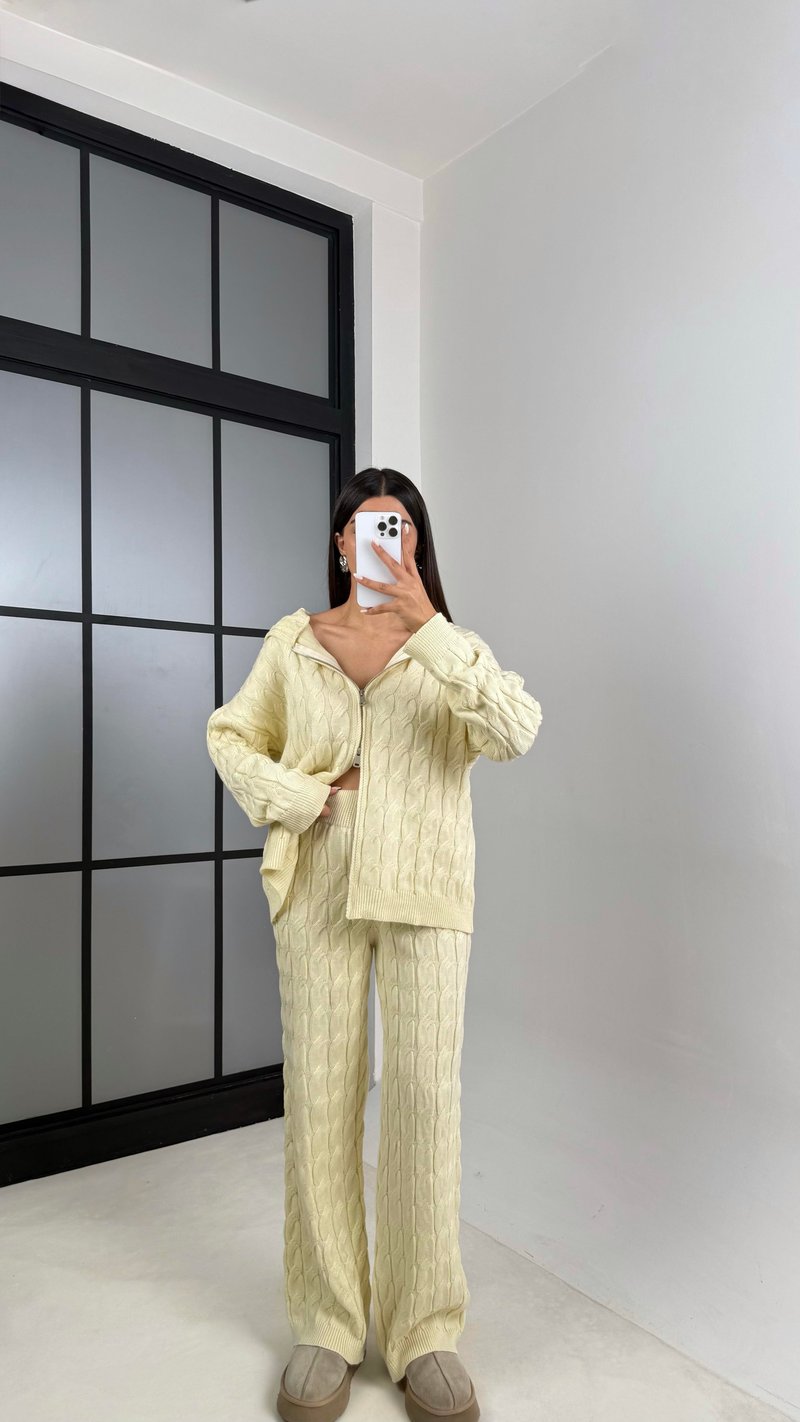 Soft Sarı Saç Örgülü Kapüşonlu Hırka Pantolon Triko Takım GAUS-00514