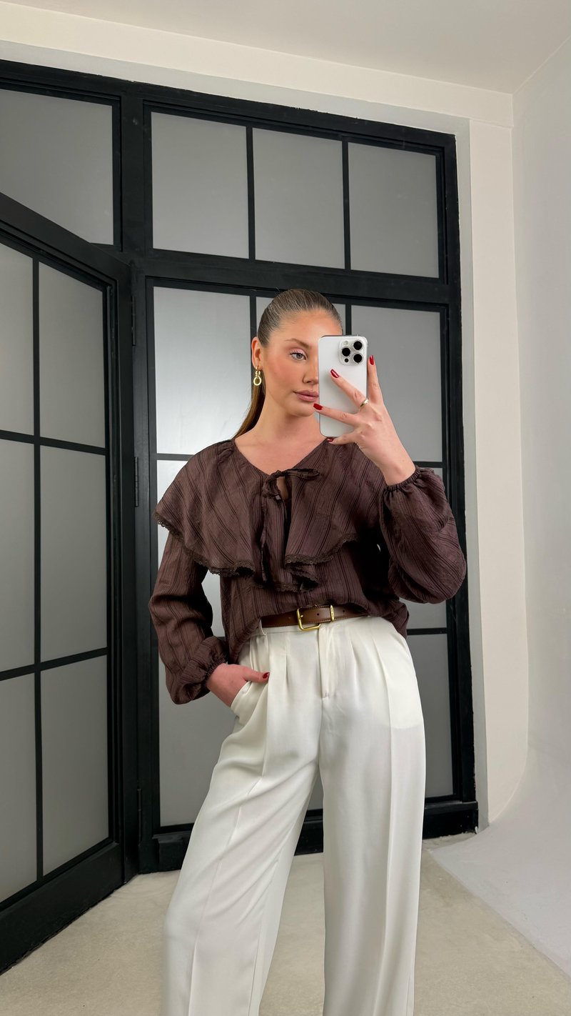 Kahve Bebe Yaka Volanlı Gömlek GAUS-01274