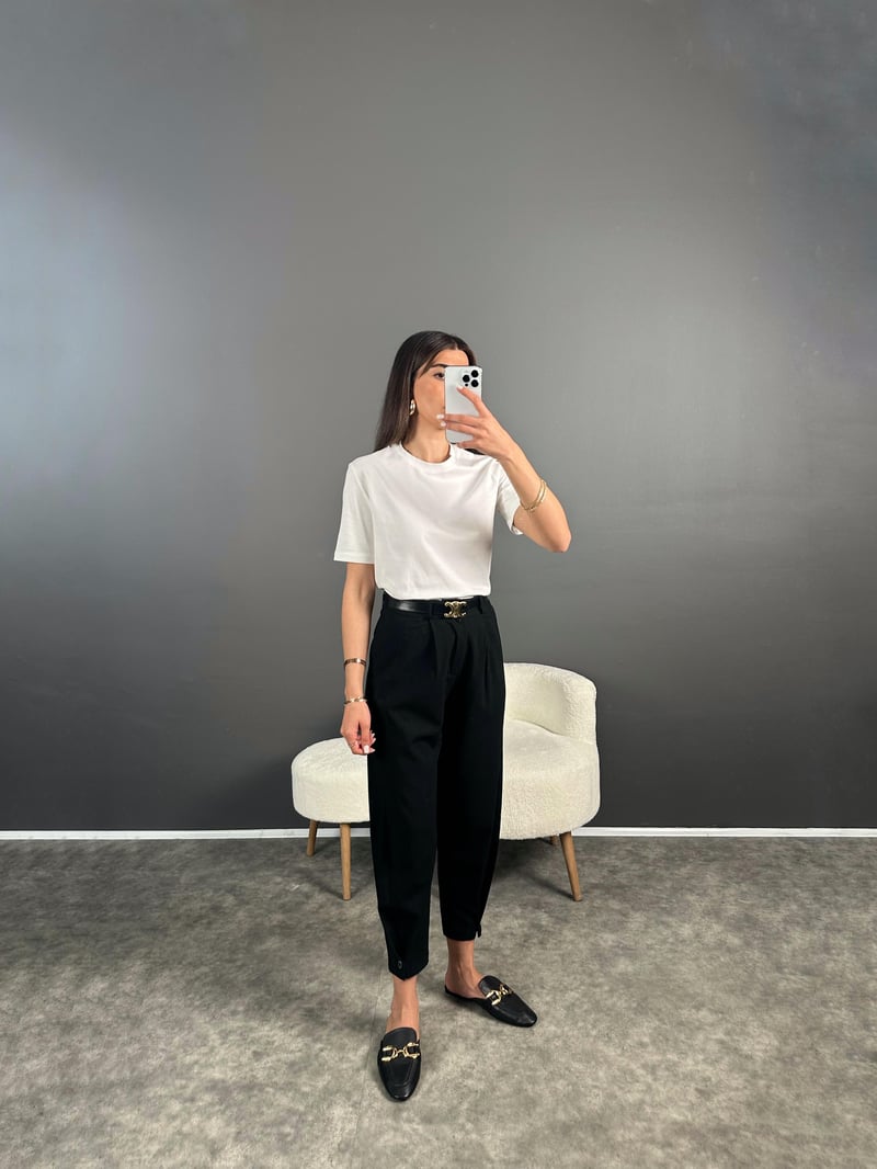 Siyah Paçası Düğmeli Zr Model Pantolon 