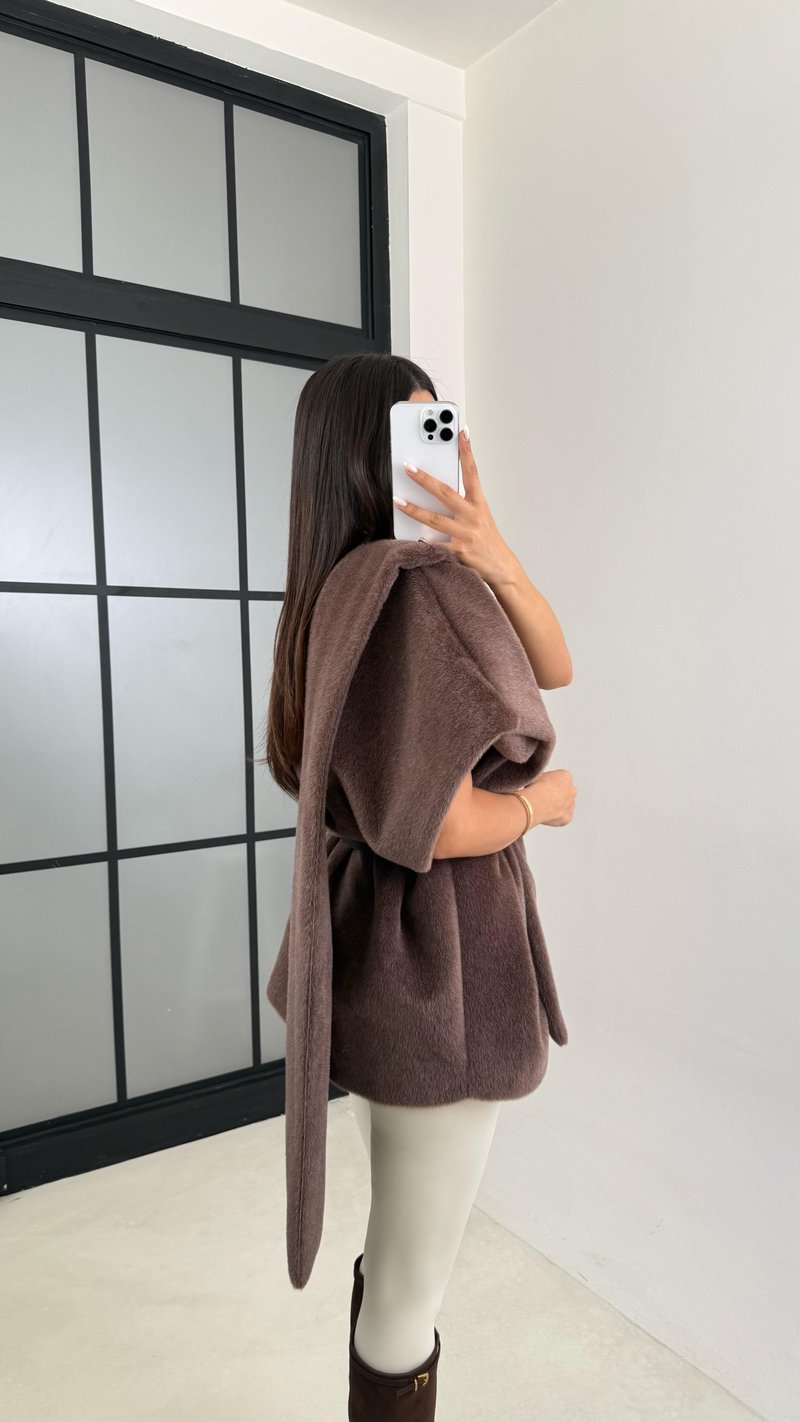 Kahve Kemerli Tasarım Kürklü Panço GAUS-00520
