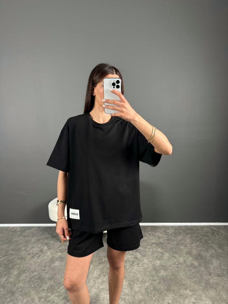 Siyah Premium Etiketli Oversize Şortlu İkili Takım
