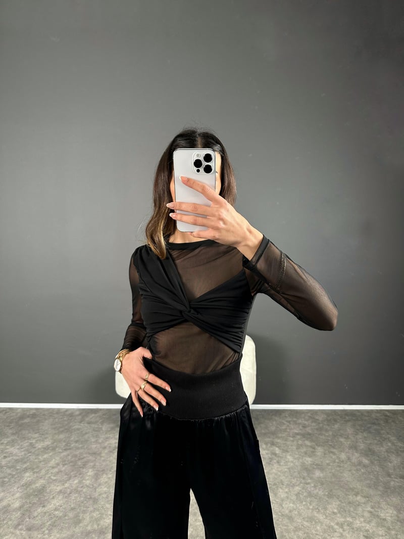 Siyah Transparan Tül Bluz 