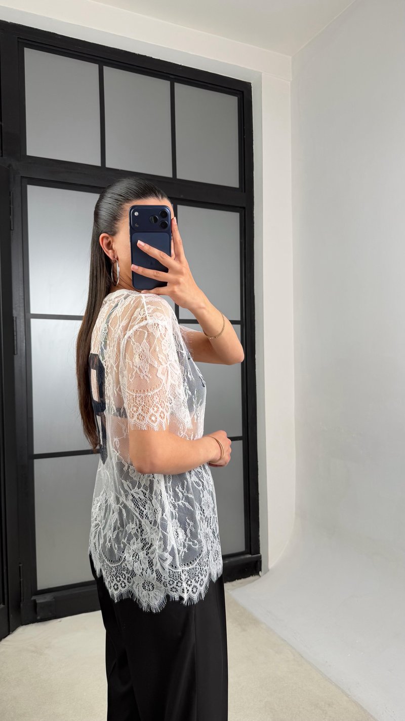 Beyaz Muadil Yazılı Dantelli Tshirt GAUS-01492