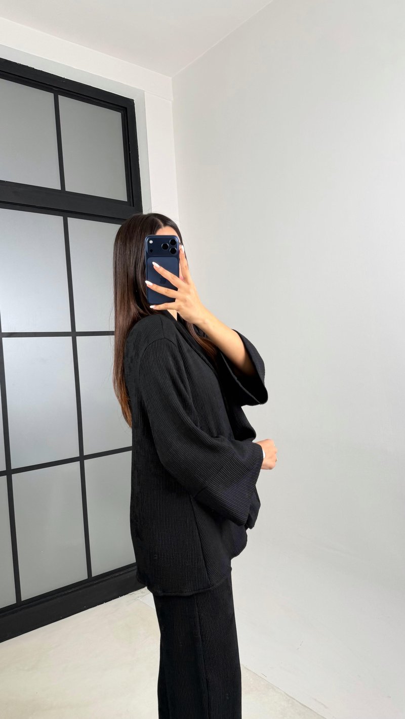 Siyah Yan Düğme Detaylı Kimono Beli Lastikli Pantolon Fitilli Kumaş Takım GAUS-00624