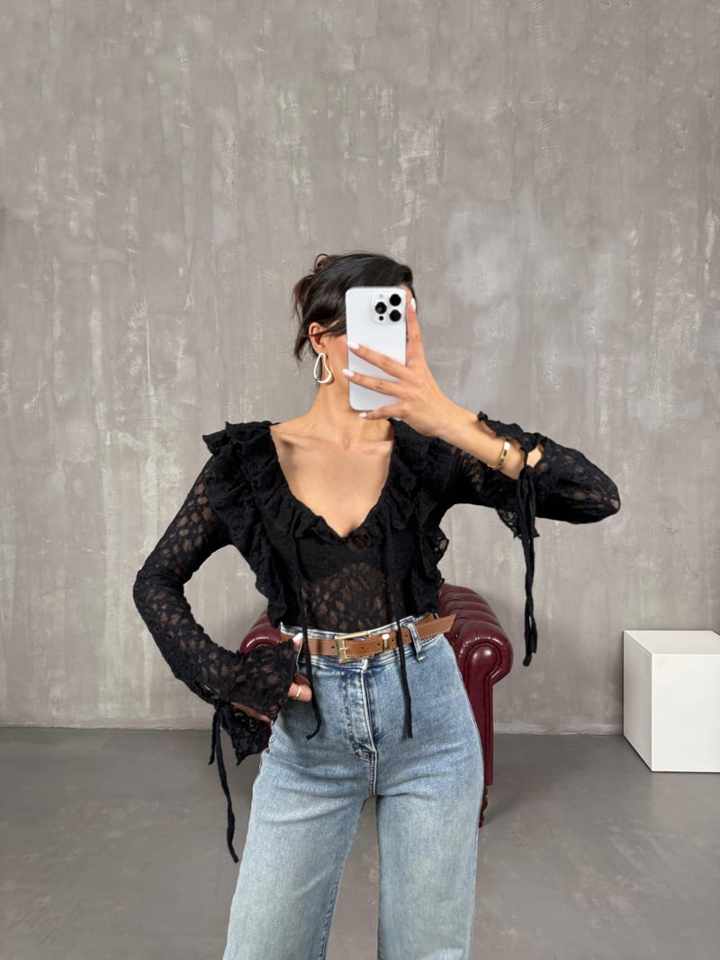 Black Lace V-Neck Replacement Shirt Gaus00048