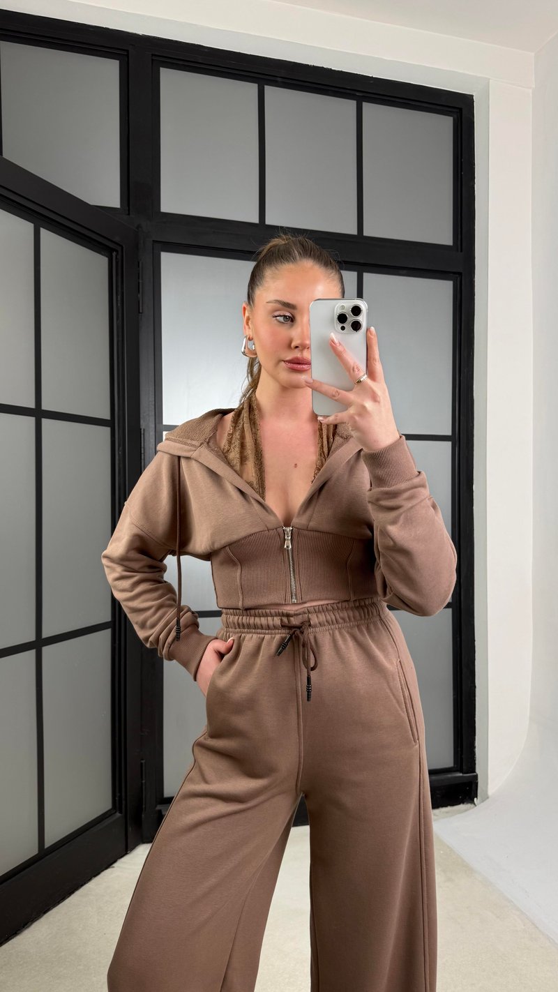 Sütlü Kahve Dantel Detaylı Hırka Beli Lastikli Eşofman Takım GAUS-01226