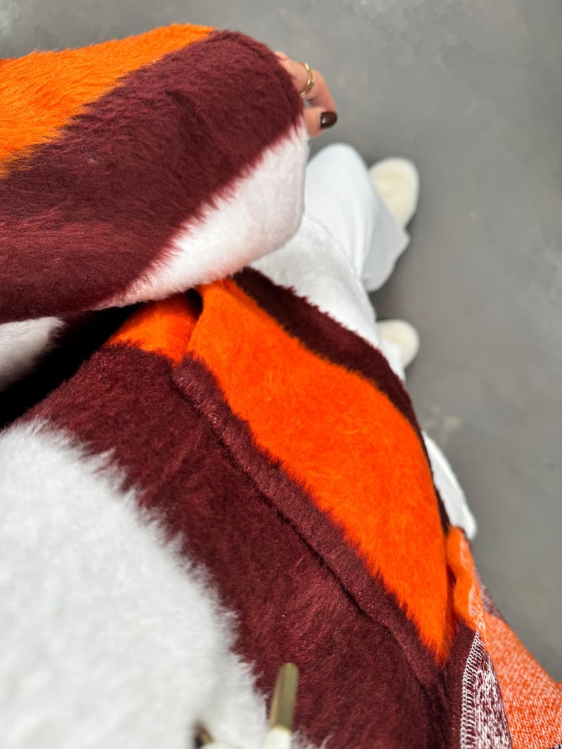 Ludo Turuncu Beyaz Karışımlı Kapüşonlu Panço Hırka