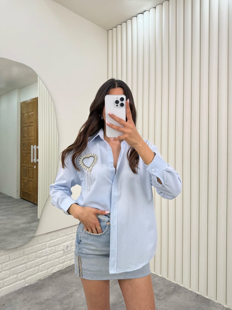 Mavi Taşlı Kalp Yaka Detaylı Gömlek Gaus00299