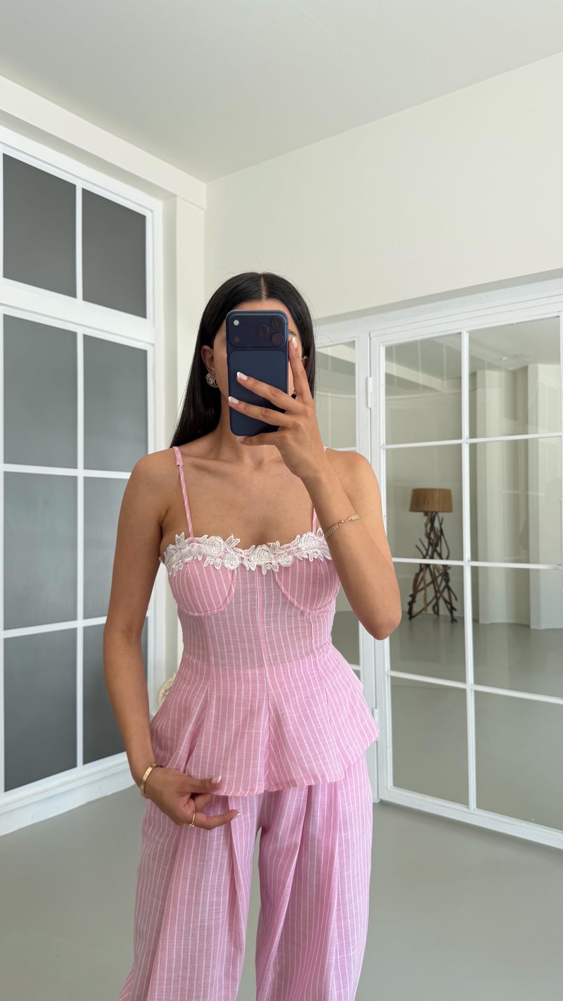 Pembe Ayarlanabilir Askılı Pedli Crop Beli Lastikli Pantolon Çizgili Takım GAUS-01654