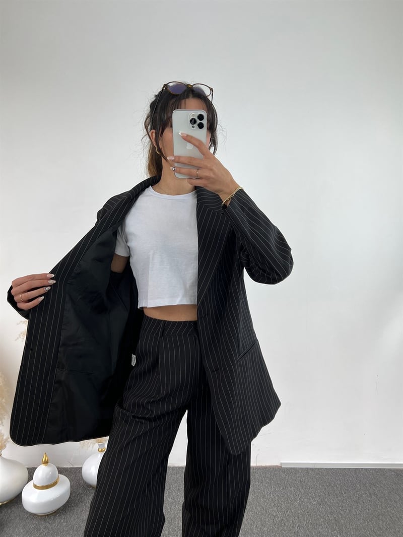 Mela Siyah Çizgili Oversize Ceket Pantolon Takım 
