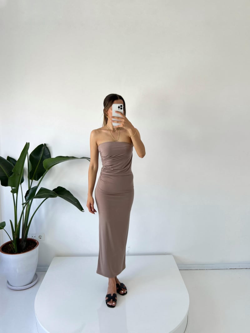 Mila Nude Straplez Drapeli Maxi Elbise