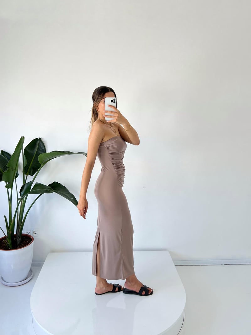 Mila Nude Straplez Drapeli Maxi Elbise